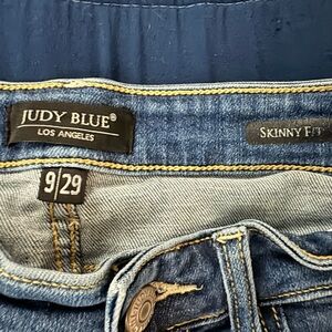 Judy Blue Raw Hem Distressed Denim in Medium Blue